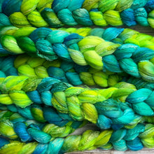 Load image into Gallery viewer, Merino Soy Blend - "Stardew" - Hand Dyed Wool Combed Top - Soft Spinning Fiber - Green Soysilk Roving