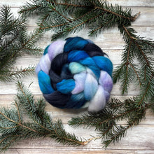 Load image into Gallery viewer, Kent Romney Hand Dyed Combed Top - "Nymphea" - Spinning Fiber - Soft Fiber for Spinning Socks - Wool Roving