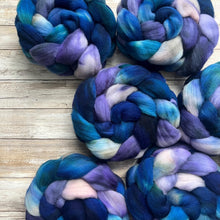 Load image into Gallery viewer, Domestic Targhee Combed Top - &quot;Neptune&quot; - US Grown Hand Dyed Spinning Fiber - Soft Fiber for Spinning
