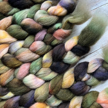 Load image into Gallery viewer, Kent Romney Hand Dyed Combed Top - &quot;Daydream&quot; - Spinning Fiber - Soft Fiber for Spinning Socks - Wool Roving
