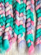 Load image into Gallery viewer, Kent Romney Hand Dyed Combed Top - &quot;Trapper Keeper&quot; - Spinning Fiber - Soft Fiber for Spinning Socks - Wool Roving
