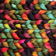 Load image into Gallery viewer, Kent Romney Hand Dyed Combed Top - &quot;Creature Comforts&quot; - Spinning Fiber - Soft Fiber for Spinning Socks - Wool Roving
