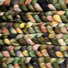Load image into Gallery viewer, Kent Romney Hand Dyed Combed Top - &quot;Daydream&quot; - Spinning Fiber - Soft Fiber for Spinning Socks - Wool Roving
