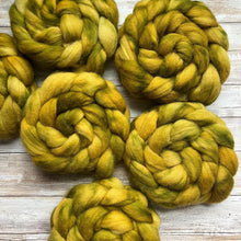 Load image into Gallery viewer, Kent Romney Hand Dyed Combed Top - &quot;Chamomile&quot; - Spinning Fiber - Soft Fiber for Spinning Socks - Wool Roving
