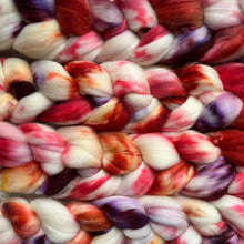 Load image into Gallery viewer, Superwash Superfine 18.5 Micron Merino “Georgia” - Hand Dyed Wool Combed Top - Soft Spinning Fiber Roving
