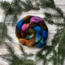 Load image into Gallery viewer, Organic Merino “Free Spirit&quot; - Hand Dyed Combed Top - 23 Micron Merino - Soft Spinning Fiber Roving Felting Weaving Handspinning
