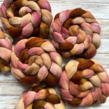 Load image into Gallery viewer, Eider Hand Dyed Combed Top - &quot;Love Me Low&quot; - Spinning Fiber - Fiber for Spinning Socks - Rare Breed Wool Roving for Felting Weaving

