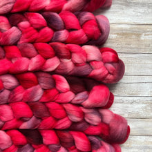 Load image into Gallery viewer, Eider Hand Dyed Combed Top - &quot;Watermelon&quot; - Spinning Fiber - Fiber for Spinning Socks - Rare Breed Wool Roving for Felting Weaving
